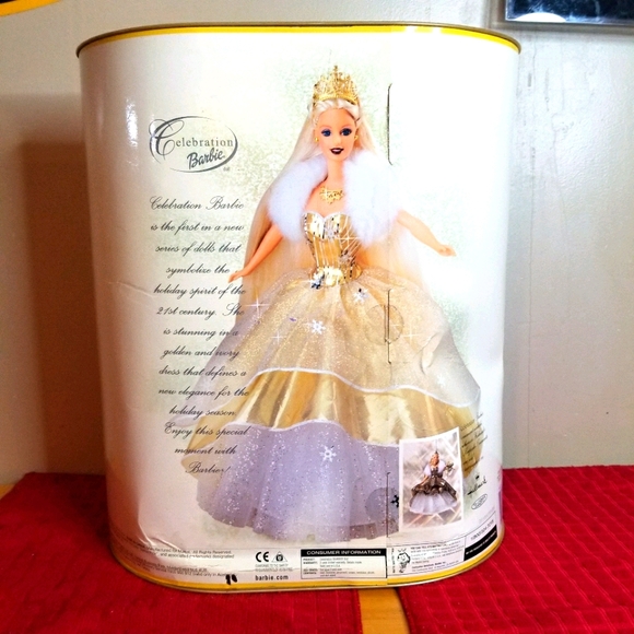 Special 2000 Edition Barbie - Picture 2 of 2